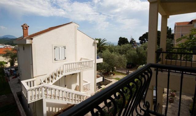 Apartments & Rooms M Petrovac Quarto foto
