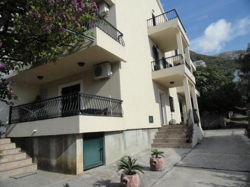 Apartments & Rooms M Petrovac Exterior foto