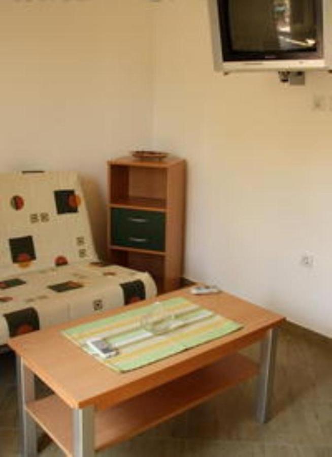 Apartments & Rooms M Petrovac Quarto foto